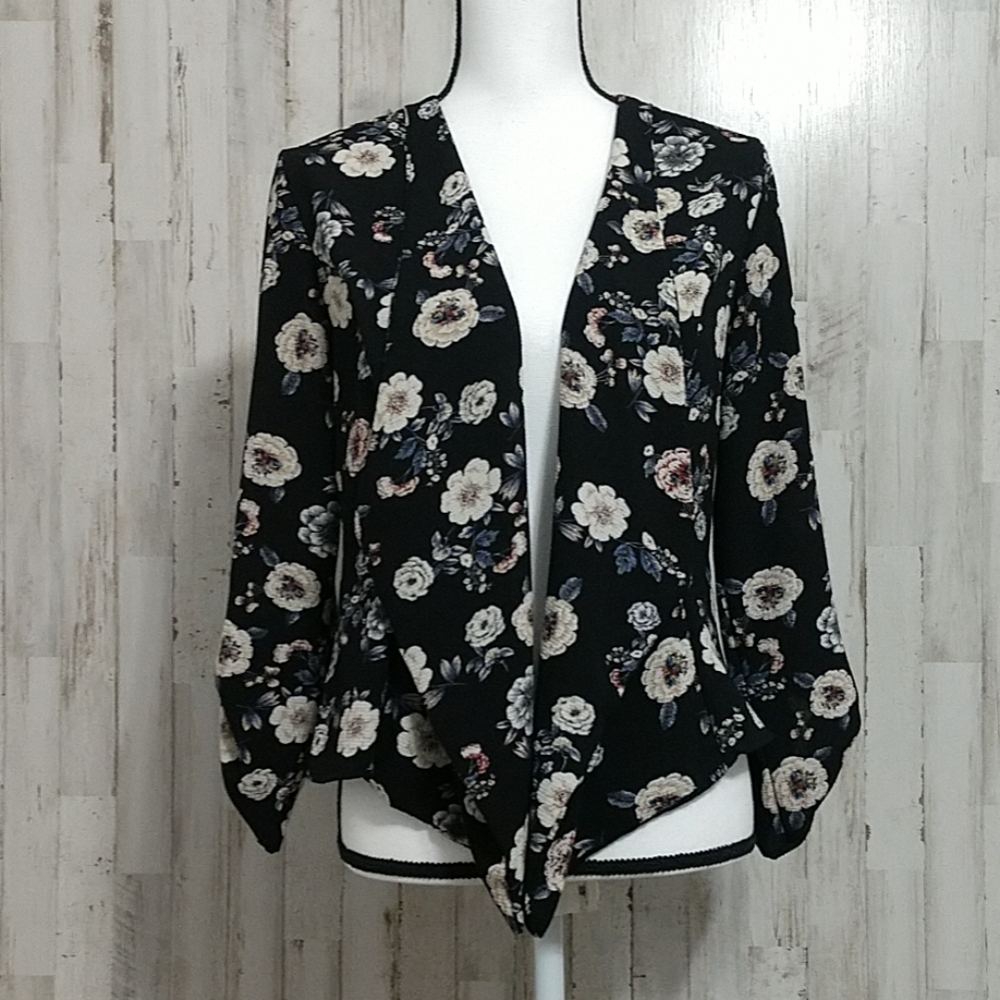 Miley + Molly Black Floral Flowy Jacket